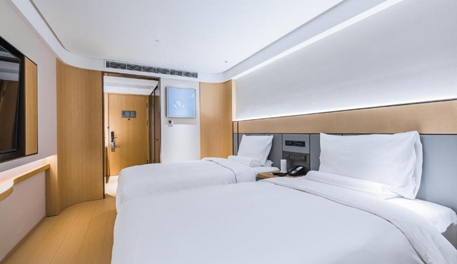 JI Hotel Shanghai Lujiazui World Plaza