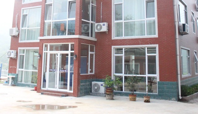 Jinan Banshan Linyun Resort Hotel