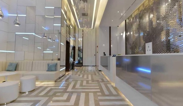 JinglaiHotel Weining Road Subway Station