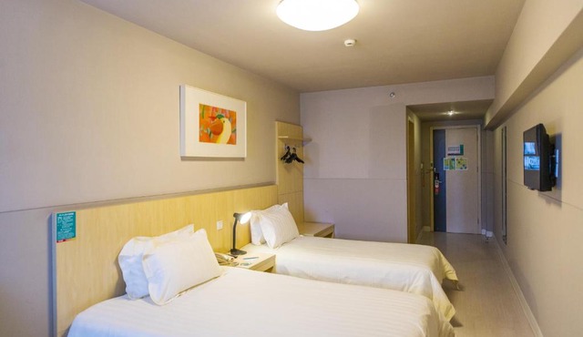 Jinjiang Inn Fashion Luoyang Hang Seng Science and Technology Park