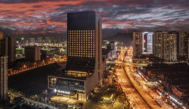 Jinling Grand Hotel