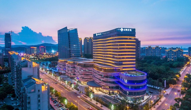Jinling Shihu Garden Hotel Suzhou