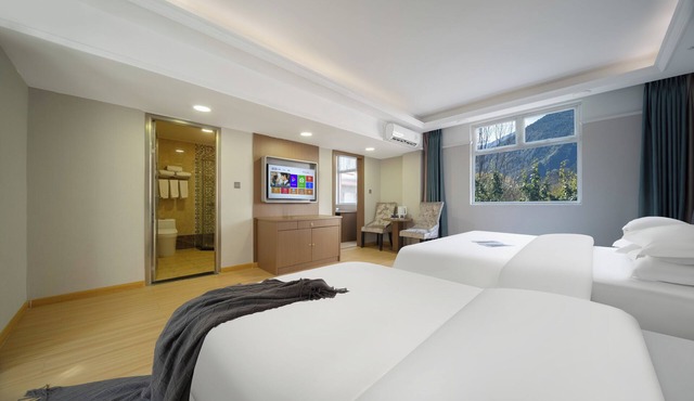Jiuzhaigou Journey Hotel