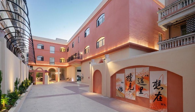 JOURNEY Hotel