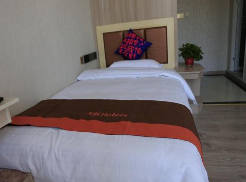 JUN Hotels Gansu Lanzhou Lanzhou New District Jing'er Road Asia-Pacific World Trade Center Square