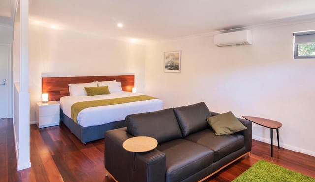 Karri Tree Studio Apartment