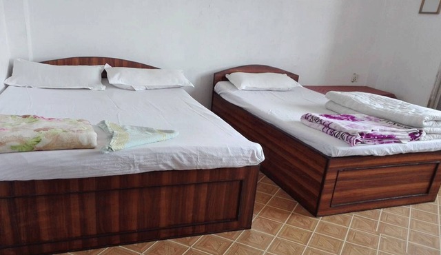Kayastha restaurant and lodge