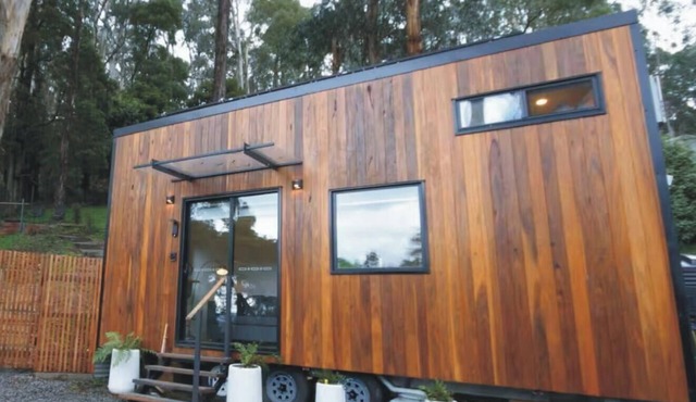 Kookaburra's Perch Tiny House. Secluded, Peaceful and Dog Friendly.