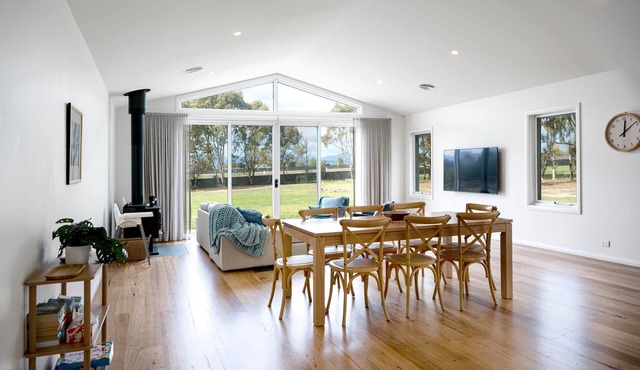 Kookaburra Views Retreat