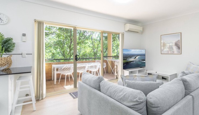 Kozyguru | Homebush West | 3-Beds Apt With Parking