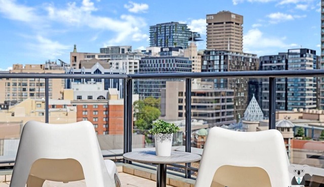KozyGuru | Sydney Cbd 2 Bed Apt | City View
