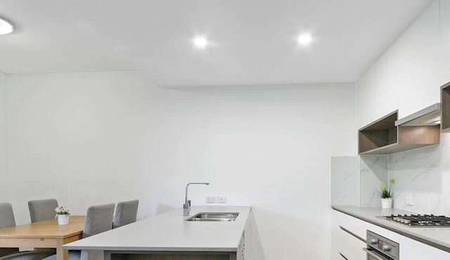 KOZYGURU | Waitara | Kozy 2 Bed APT | Walk to Train Station | NWA008