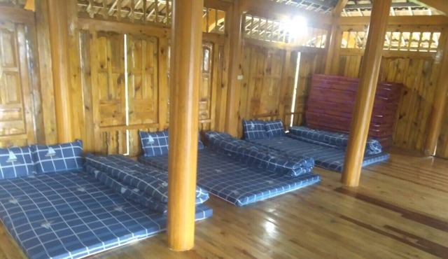 La Chi Minority's Old Village Homestay Hostel