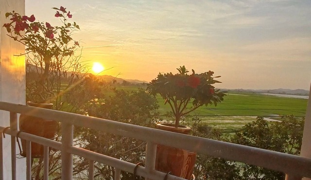 LAK VIEW