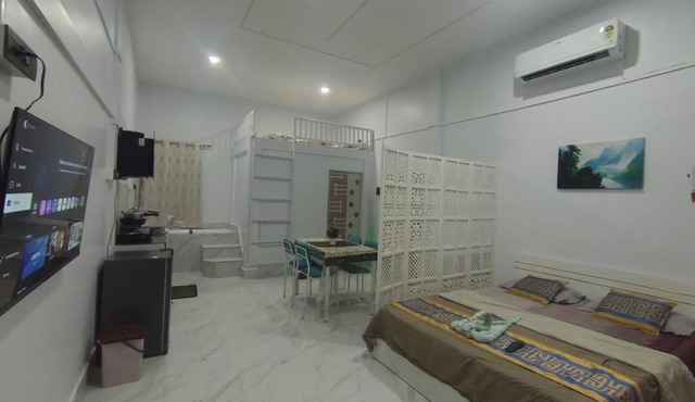 Lakhimpur Central Homestay - Unmarried couples not allowed