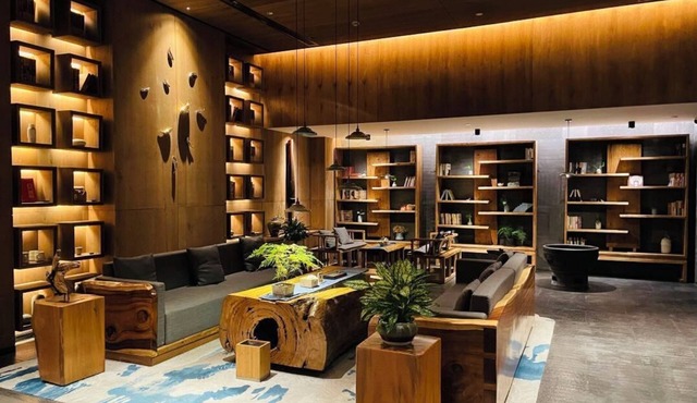 LAN HOTEL