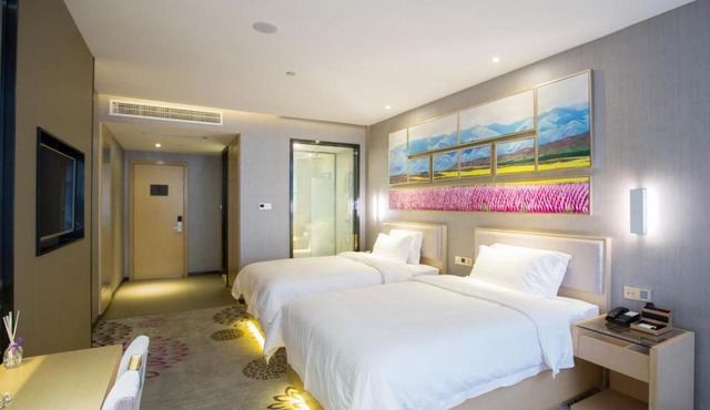 Lavande Hotel Chengdu Xihe Bolin Plaza