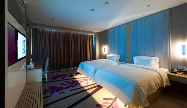 Lavande Hotel Langzhong Railway Station And International Trade City