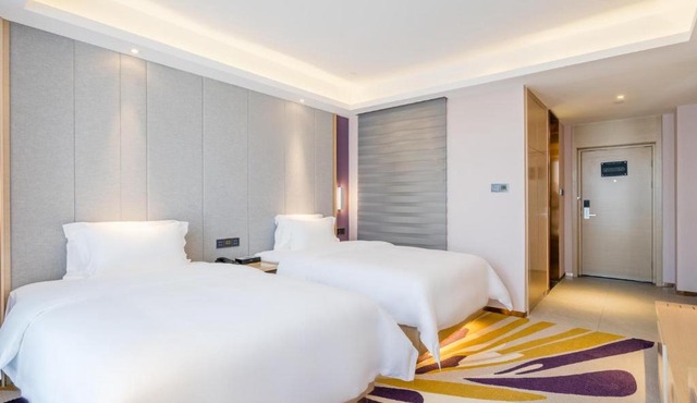 Lavande Hotel Luzhou Wanda Plaza Southwest Commercial City