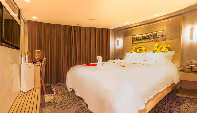 Lavande Hotel Qingdao Wusi Plaza Branch