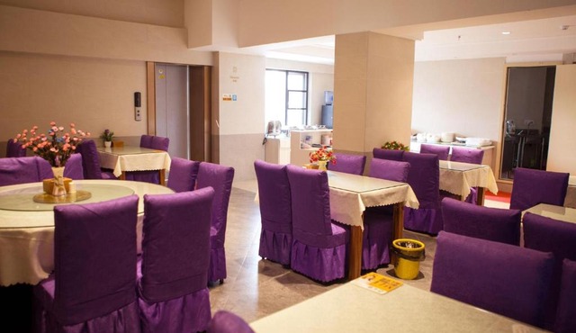 Lavande Hotel Shiyan Sanyan Branch