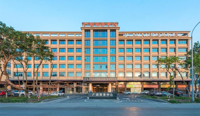 Lavande International Hotel Guangzhou Baiyun International Airport Branch - Free Shuttle Bus to Guangzhou Baiyun International Airport & Free Deliver Service to Canton Fair Complex During Canton Fair Period
