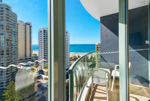 Legends Hotel - Private Apartments Hosted by Coastal Letting Co