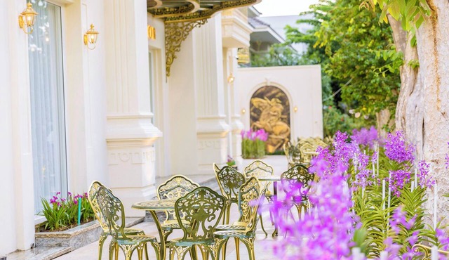 Leo Mansion Luxury Serviced Apartment