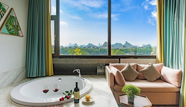 Li River Resort Villa Hotel