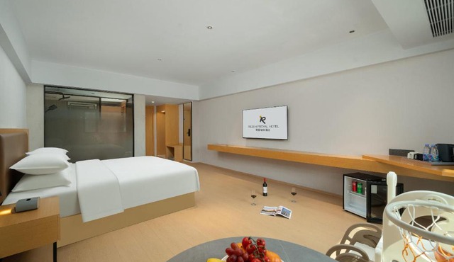 Licheng Platinum Rui Hotel Dongping Metro Station Branch