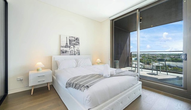 Lidcombe 1Br Apt Near Olympic Park with Pool & Gym