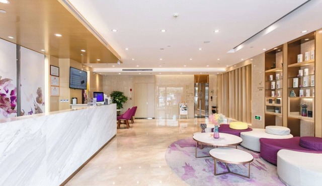 Lifeng Hotel - Pingshan Railway Station