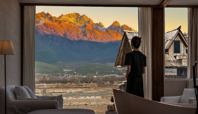 Lijiang Tennessee farmhouse hotel