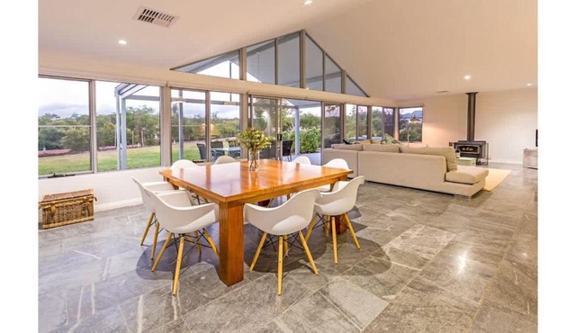 Lilywood - Minutes from Wineries and Yallingup Beach