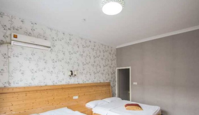 Ling Lv Hotel