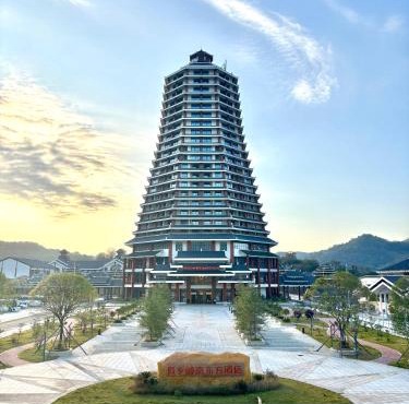 Lingnan Oriental Hotel, Dongxiang