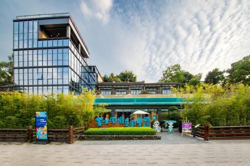 Little Hakka Hotel