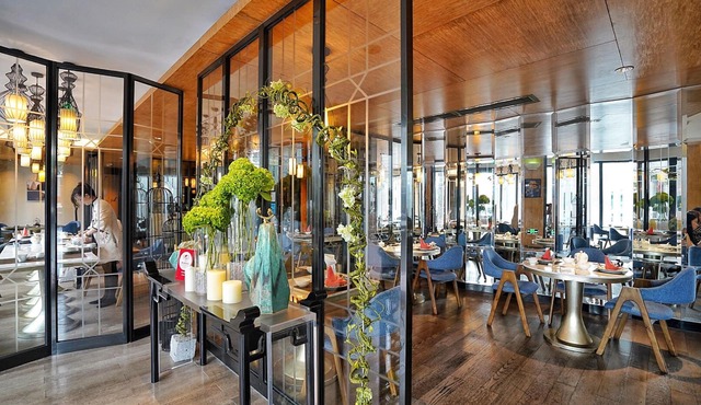 LN Hotel Five