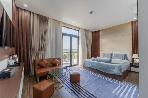 Loc Binh Hotel