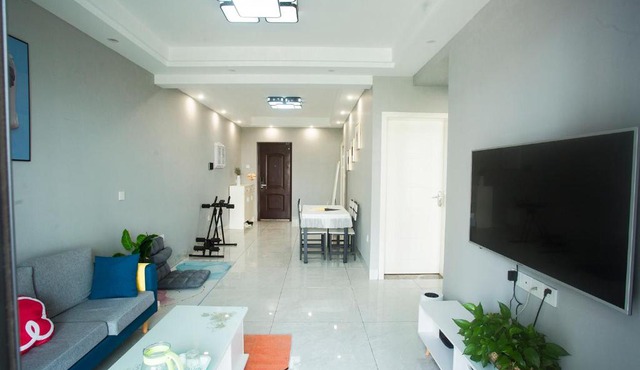 Locals Apartment House 03