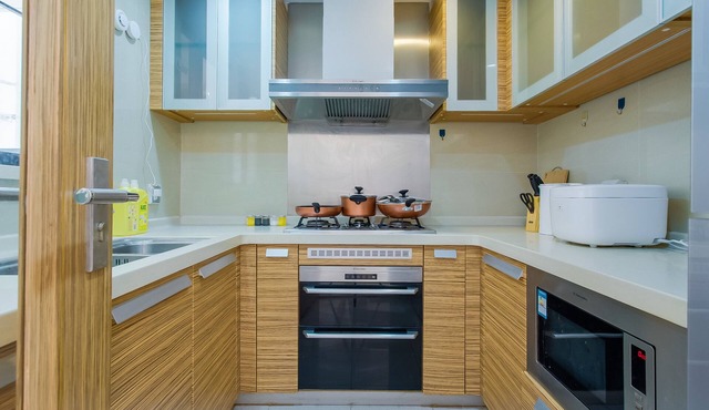 Locals Boutique Apartment Huafa Plaza 17