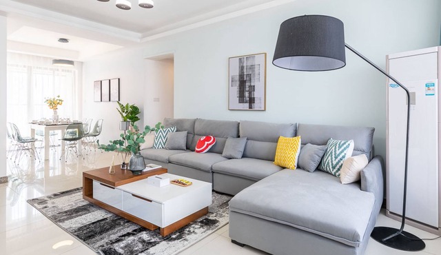 Locals Boutique Apartment Qianshan No.5