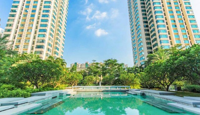 Locals Boutique Apartment Huafa Plaza 15