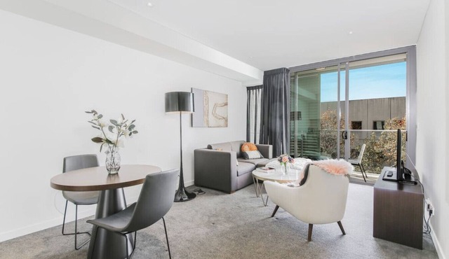 lovely ap in heart of chatswood