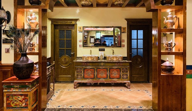 Lubhum Tsang Boutique Hotel