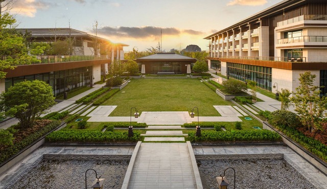 Luoyang Yishui Grand Hotel