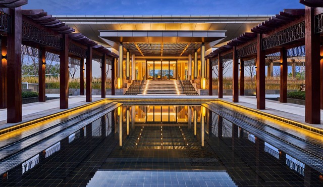 Lushan West Sea Resort, Curio Collection by Hilton