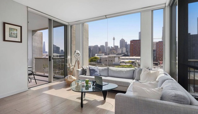 Lux 2BR apartment in Darling Harbour with Balcony Spa