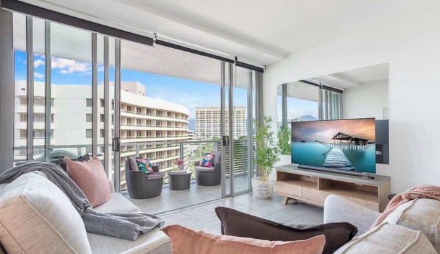Luxury 1BR Apartment Harbour Lights Cairns