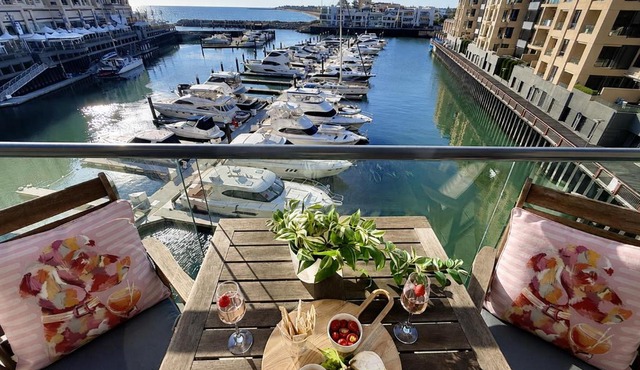 Luxury Glenelg Marina Retreat | Sheltered Balcony